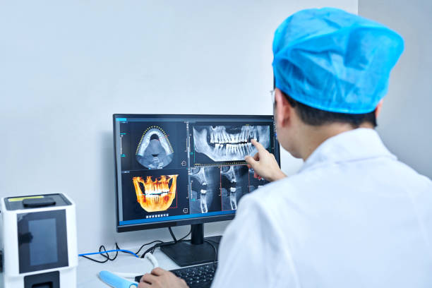 Best Weekend Emergency Dentist in Fuller Heights, FL