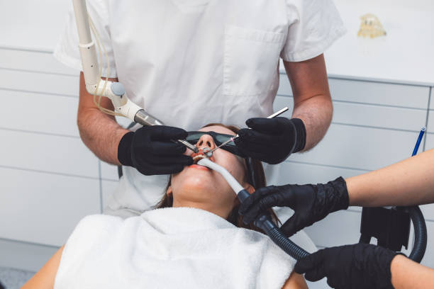 Best Emergency Tooth Extraction in Fuller Heights, FL